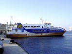 F�hre des "Dodekanisos Express" im Hafen von Rhodos