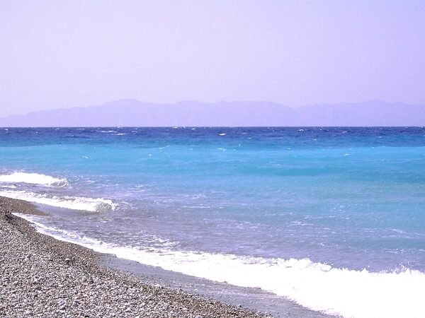 Das Meer an der Nordspitze von Rhodos, im Hintergrund die t�rkische Halbinsel Loryma (Bozburun)