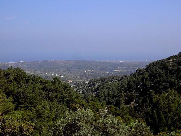 Tal der Schmetterlinge: Blick auf die Westk�ste von Rhodos