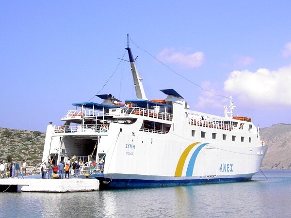 Die F�hre "Symi" beim Kloster Panormitis